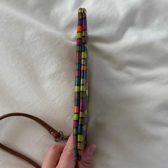 Fossil Key-Per Brown-Trim Multicolor Feather Pattern Wristlet Wallet - Picture 10 of 12